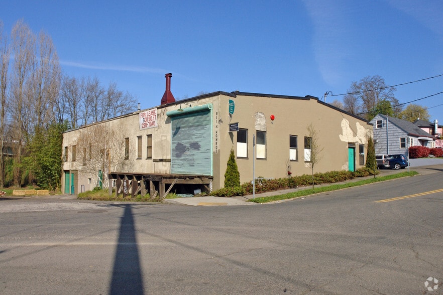 Primary Photo Of 911 N Monroe St, Portland Warehouse For Lease
