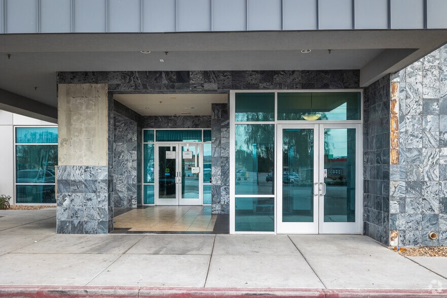 More Photos Of 1900 N Nellis Blvd, Las Vegas Medical For Lease