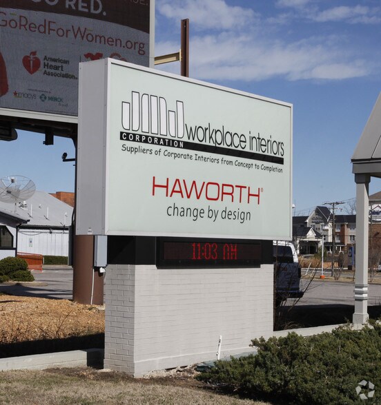 More Photos Of 7910 W Broad St, Richmond Freestanding For Sale