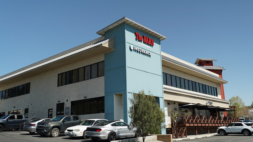 More Photos Of 32395A-32395B Clinton Keith Rd, Wildomar Unknown For Lease