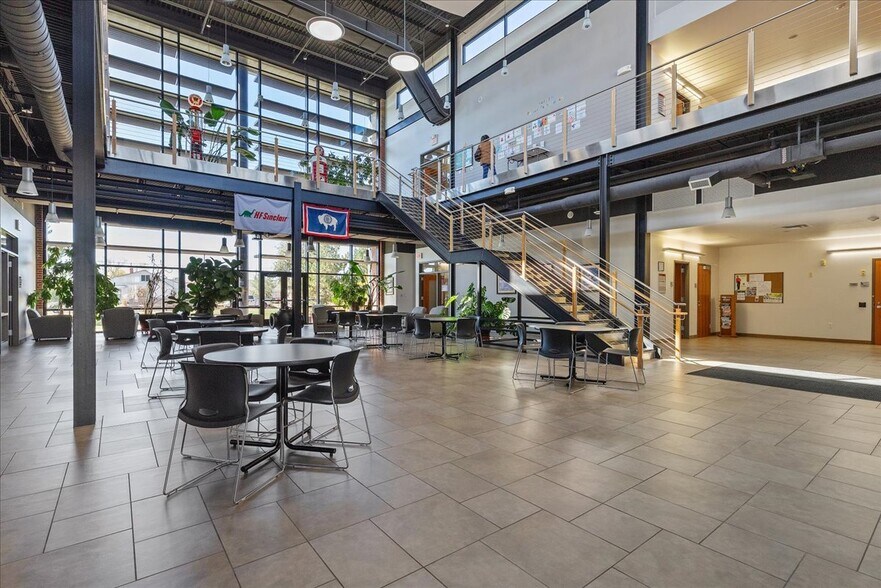 More Photos Of 300 Morrie Ave, Cheyenne Office For Sale