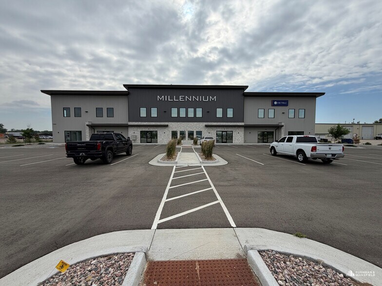 Primary Photo Of 7950 Miller Dr, Frederick Warehouse For Lease
