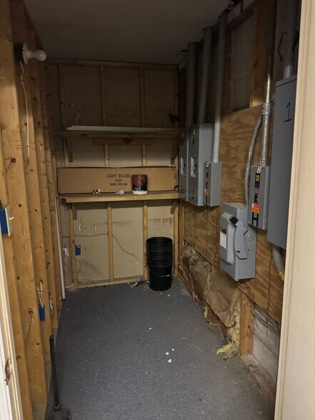More Photos Of 25367 Lankford Hwy, Onley Light Distribution For Lease