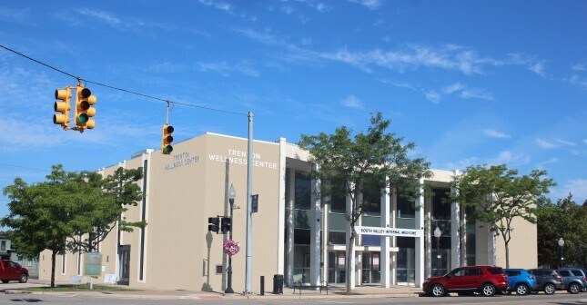 More Photos Of 2674 W Jefferson Ave, Trenton Medical For Lease