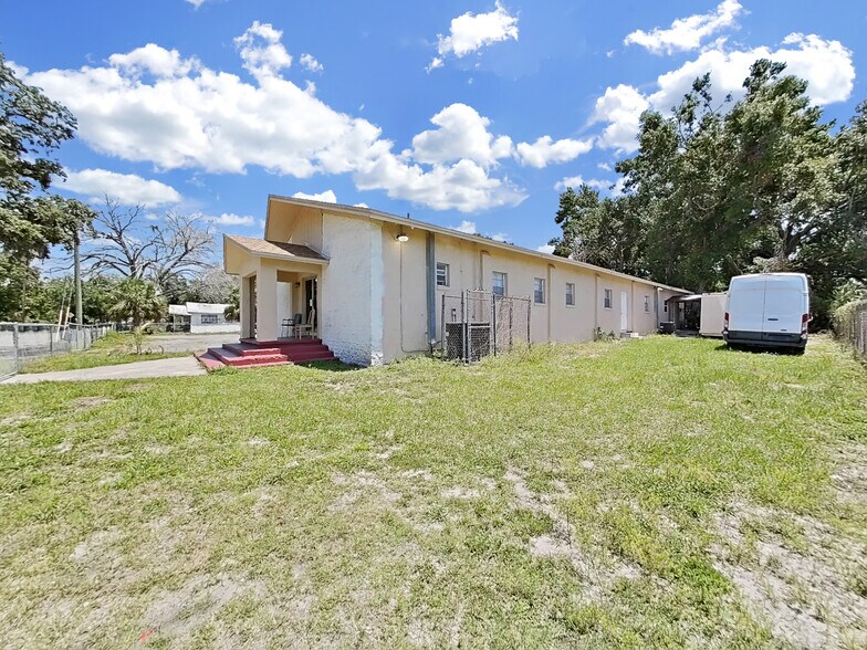 More Photos Of 3201 E Genessee St, Tampa Religious Facility For Sale