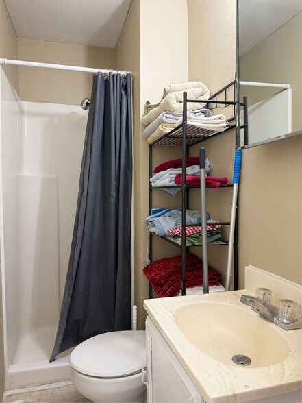 More Photos Of 607 W Wilson St, Borger Apartments For Sale