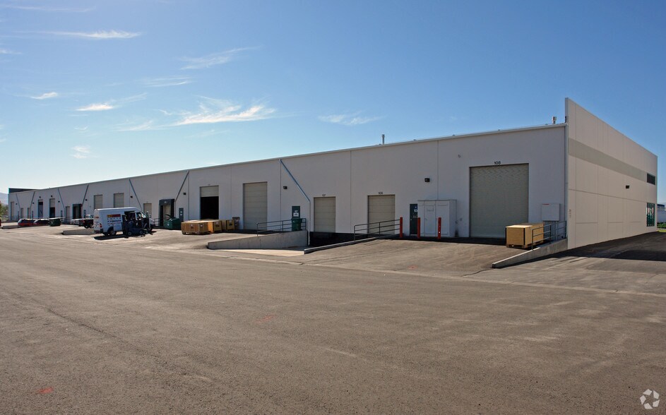 More Photos Of 740 E Freeport Blvd, Sparks Distribution For Lease