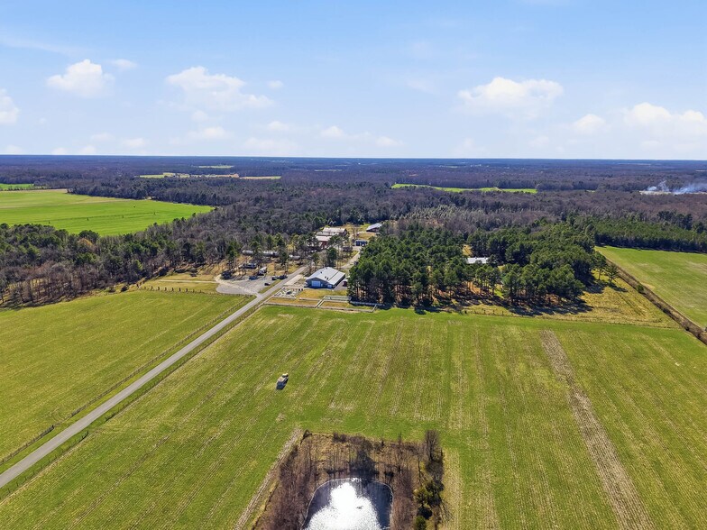 More Photos Of 89 Hunting Quarter Rd, Greenwood Trailer Camper Park For Sale