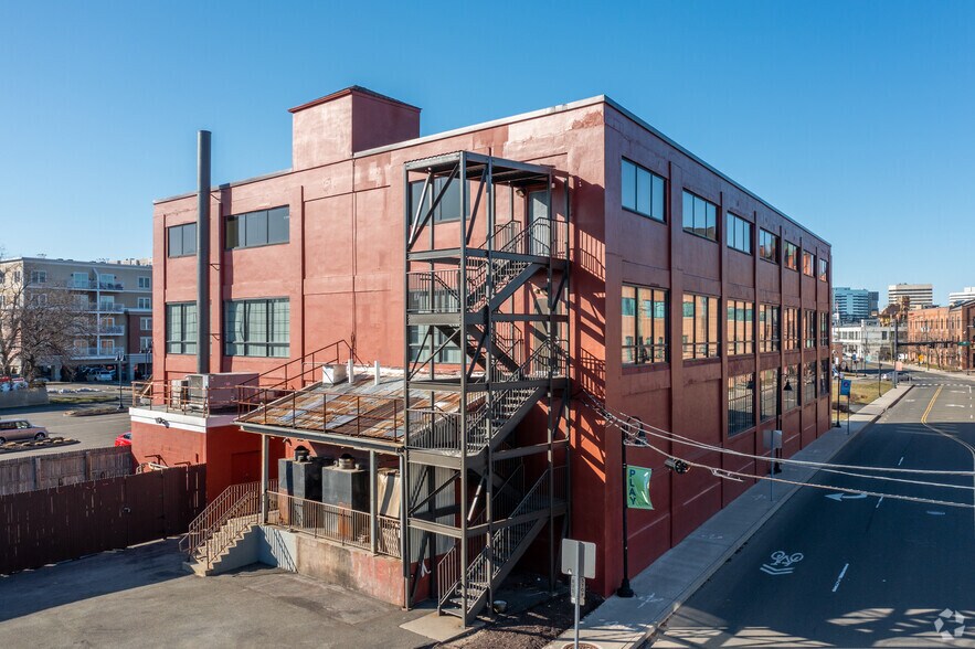 More Photos Of 845 Canal St, Stamford Office For Lease