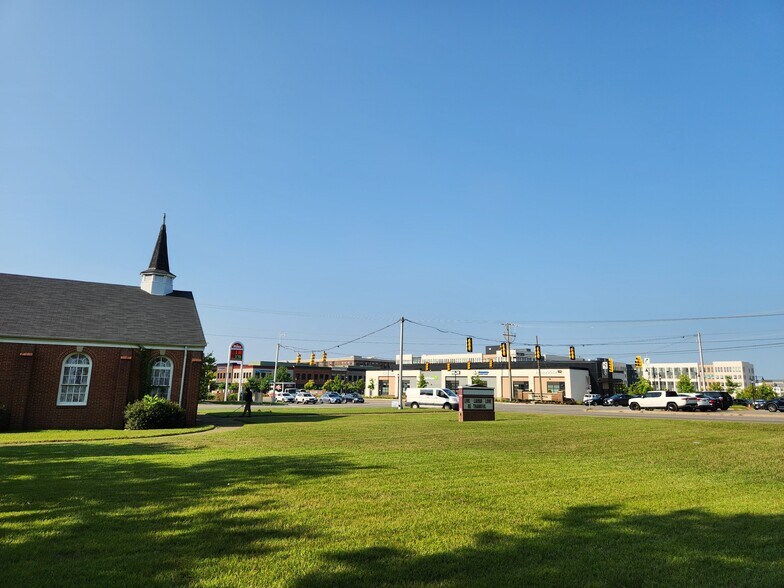 More Photos Of 2501 Staples Mill Rd, Richmond Land For Lease