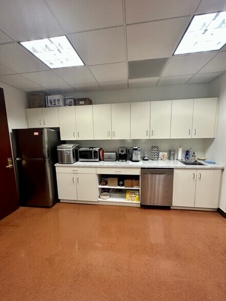 More Photos Of 1200 Brickell Ave, Miami Office For Sale