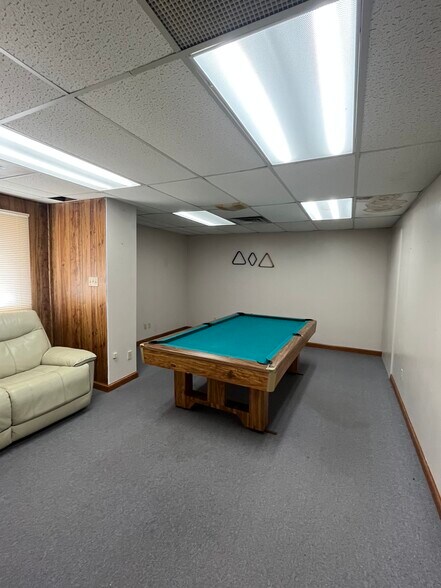 More Photos Of 2730 Lexington Ave, Mansfield Office For Lease