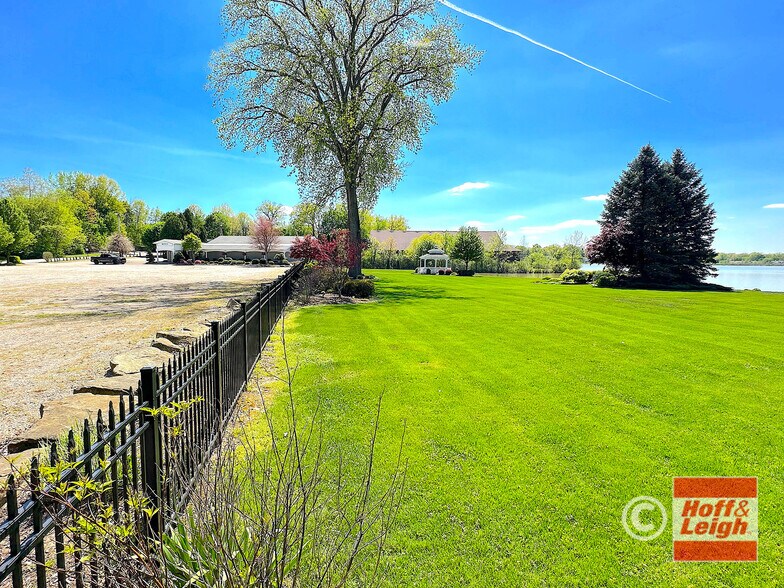 More Photos Of 1200 Main St, Lakemore Lodge Meeting Hall For Lease