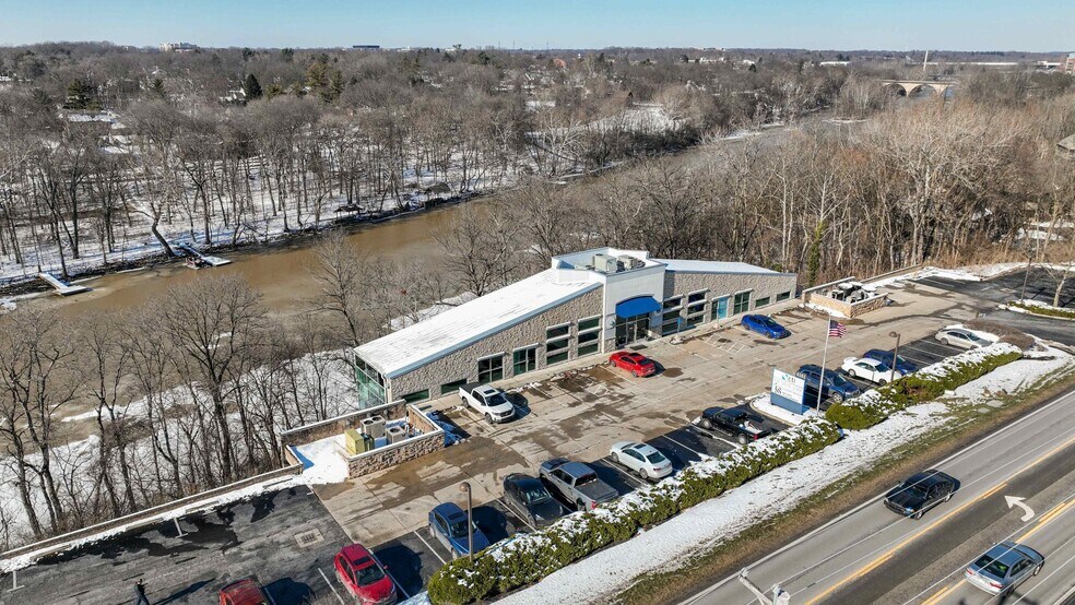 More Photos Of 6161 Riverside Dr, Dublin Office For Sale