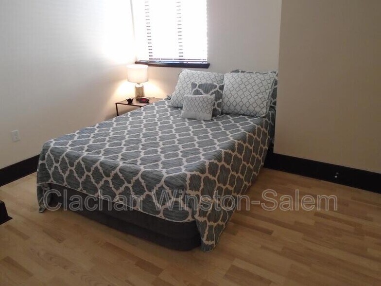 More Photos Of 50 W 4th St, Winston-Salem Apartments For Lease