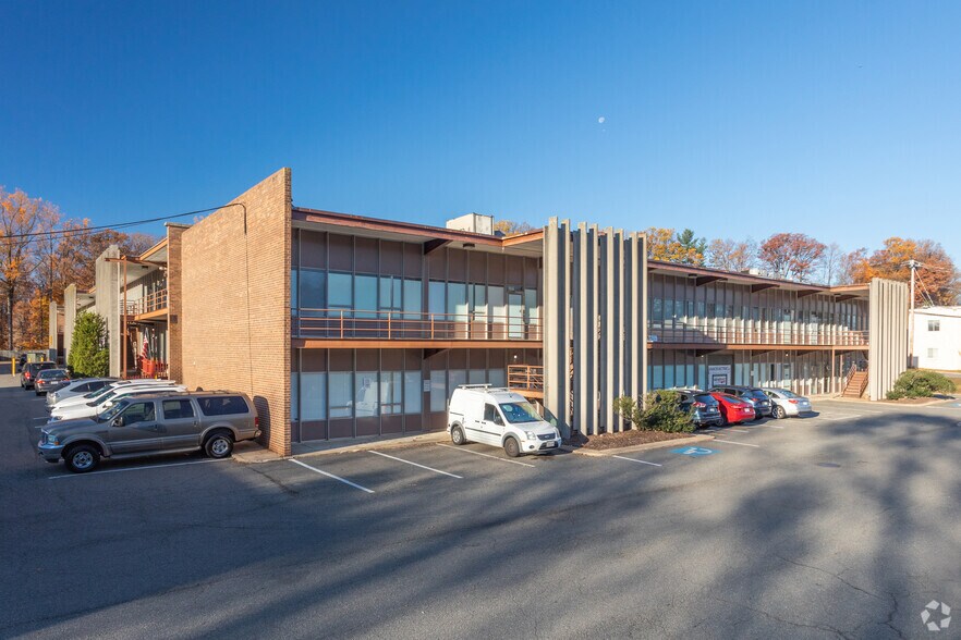Primary Photo Of 5500-5550 Port Royal Rd, Springfield Flex For Sale