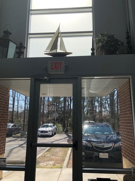 More Photos Of 4669 South Blvd, Virginia Beach Office For Lease