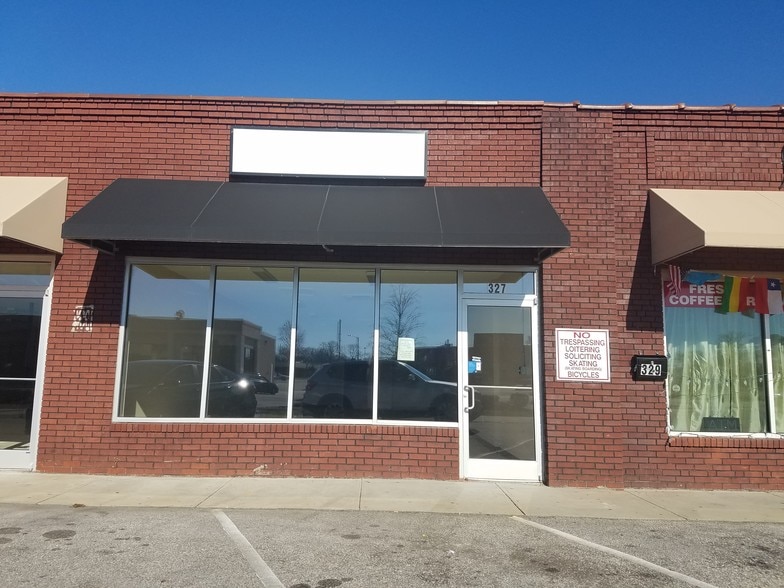 More Photos Of 319-327 Person St, Fayetteville Storefront For Lease