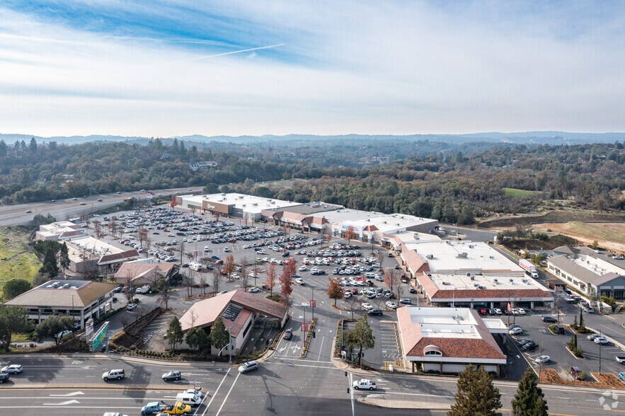 More Photos Of 3970 Missouri Flat Rd, Placerville Bank For Lease