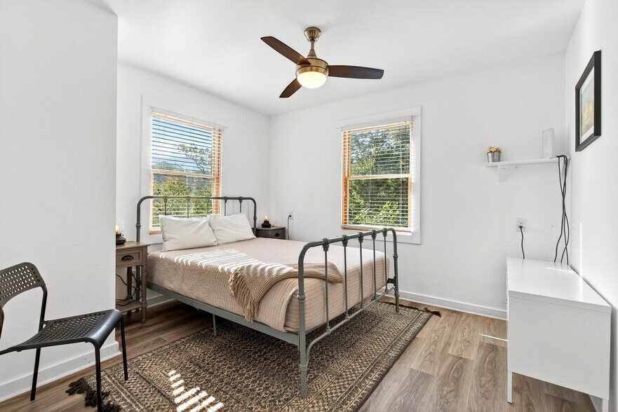 More Photos Of 8026 Buck Creek Rd, Marion Apartments For Sale