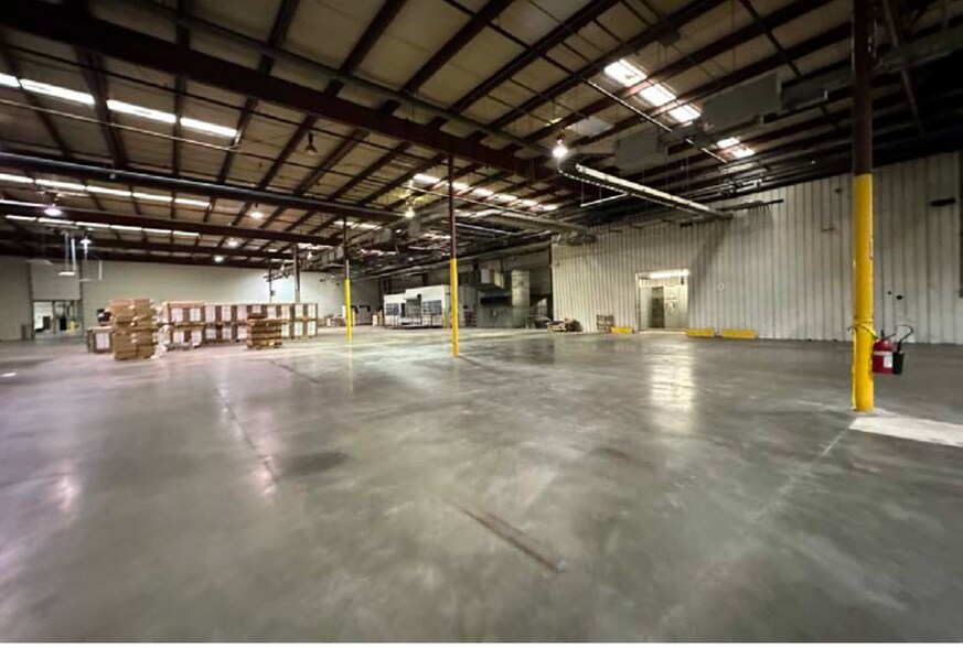 More Photos Of 119 Northeast Dr, Loveland Warehouse For Lease