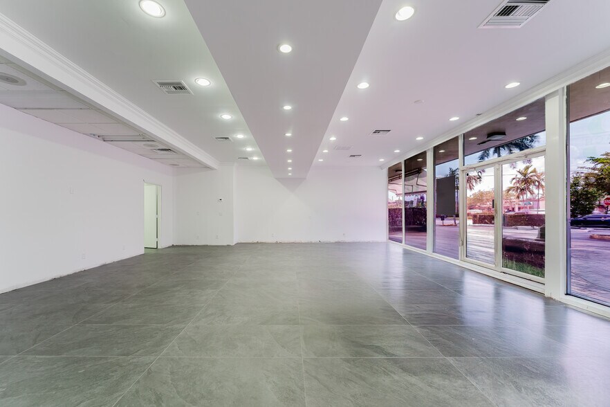 More Photos Of 6020 N Federal Hwy, Boca Raton Unknown For Lease