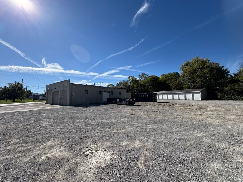 More Photos Of 1075 Lebanon Rd, Danville Warehouse For Lease