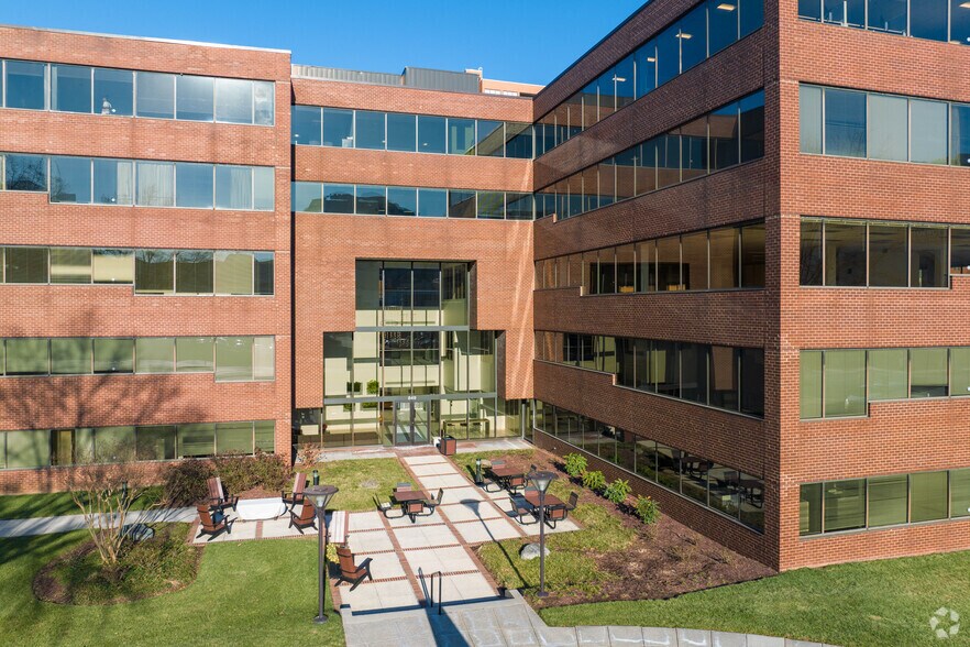 More Photos Of 849 Fairmount Ave, Towson Office For Lease