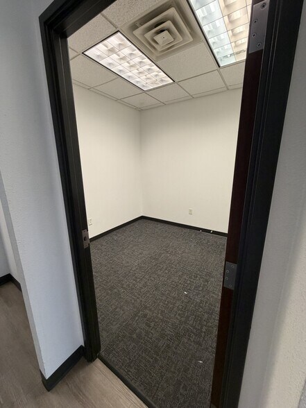 More Photos Of 4040 McDermott Rd, Plano Medical For Lease