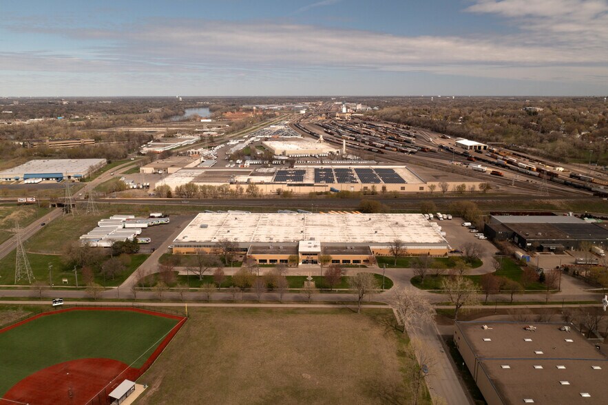 More Photos Of 63 St. Anthony Pky, Minneapolis Warehouse For Sale