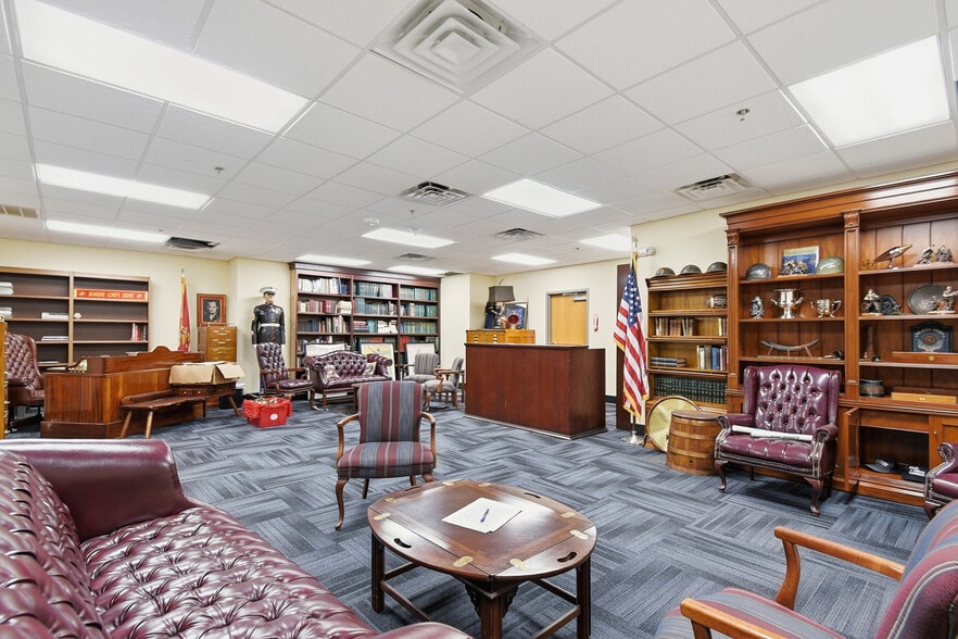 More Photos Of 233 E Bay St, Jacksonville Office For Sale