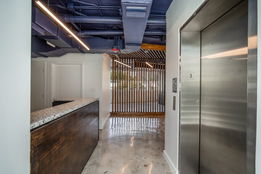 More Photos Of 2424 S Dixie Hwy, Coconut Grove Loft Creative Space For Sale