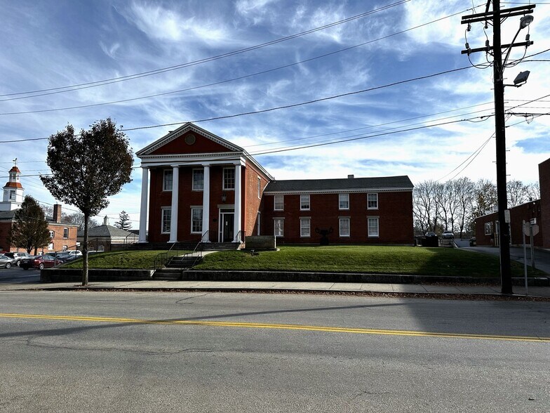 Primary Photo Of 25 Elm St, Southbridge Office For Sale