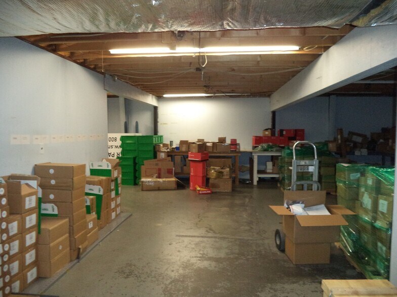 More Photos Of 92 Londonderry Tpke, Manchester Auto Dealership For Sale