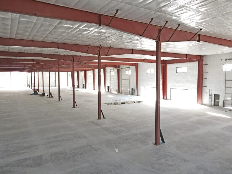 More Photos Of 3300-3310 Mound Rd, Joliet Warehouse For Lease
