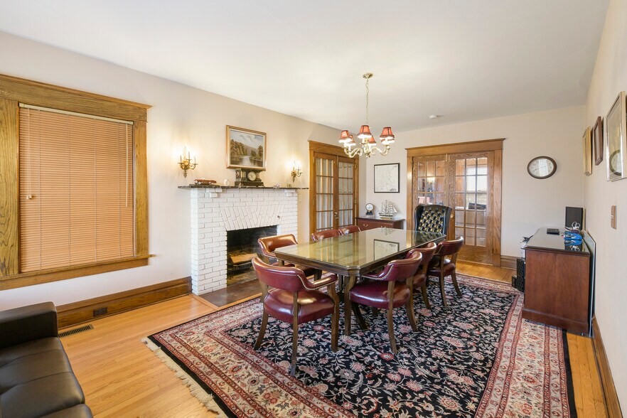 More Photos Of 105 Gleneida Ave, Carmel Office For Sale