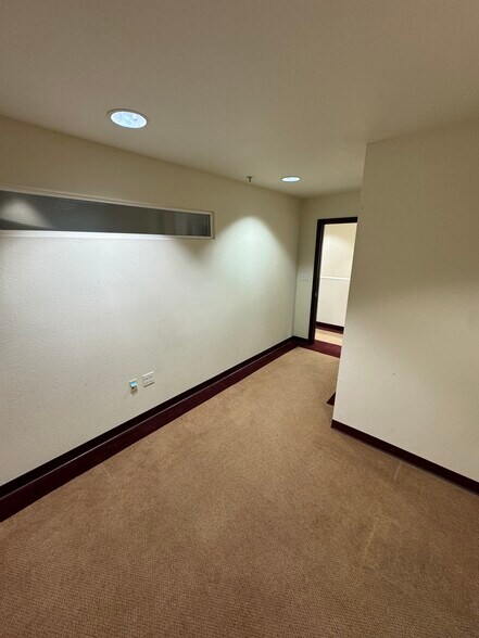 More Photos Of 200 San Marlo Way, Pacifica Office Residential For Lease