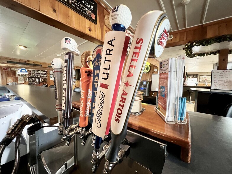 More Photos Of 583 S 1st St, Fulton Restaurant For Sale