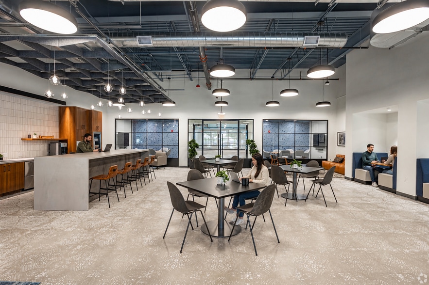 More Photos Of 77 Rowe St, Newton Warehouse For Lease