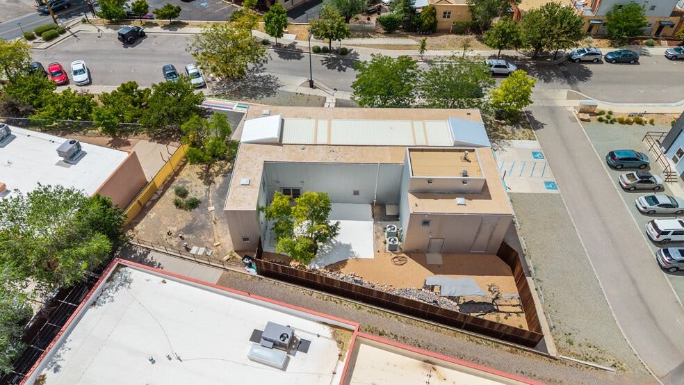 More Photos Of 1226 Flagman Way, Santa Fe Office For Sale