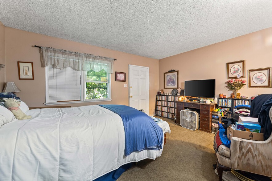 More Photos Of 1717 E Chevy Chase Dr, Glendale Multifamily For Sale