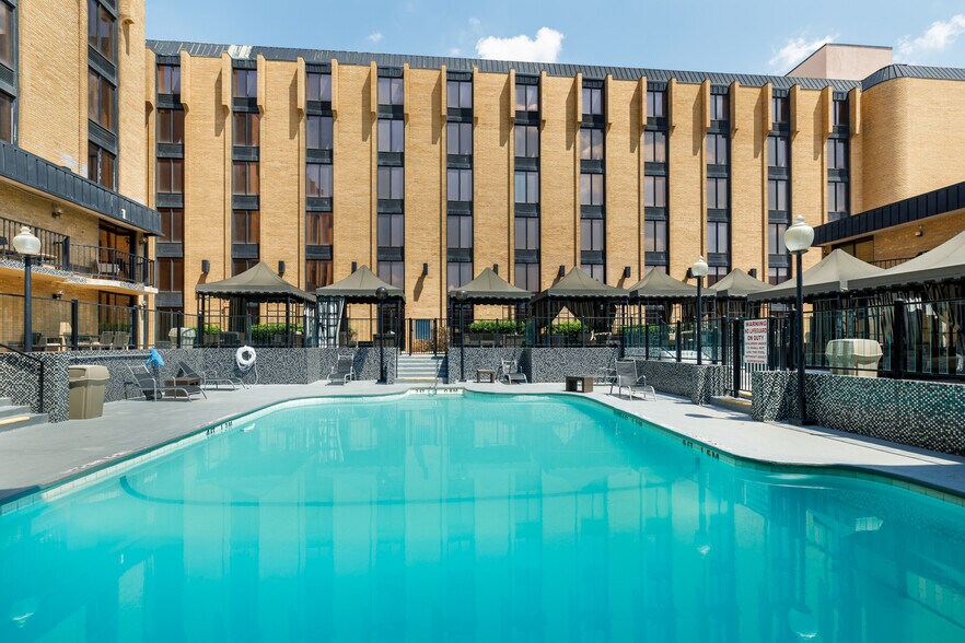 More Photos Of 2645 Lyndon B Johnson Fwy, Dallas Hotel For Sale