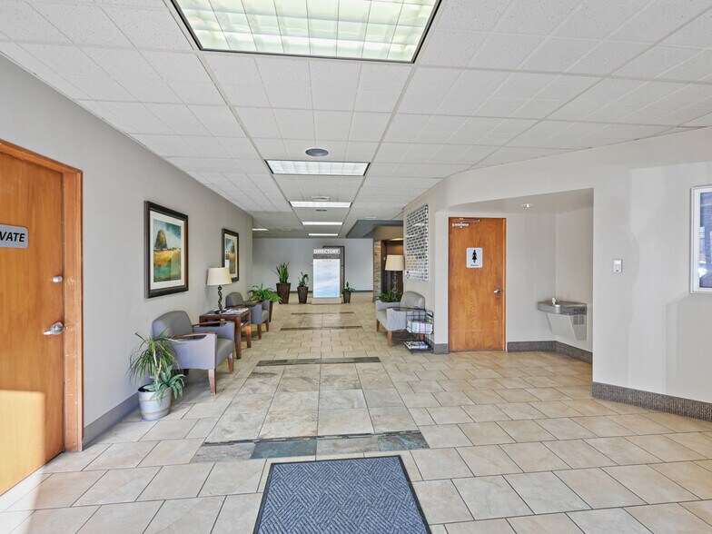 More Photos Of 2530 N 8th St, Grand Junction Medical For Sale