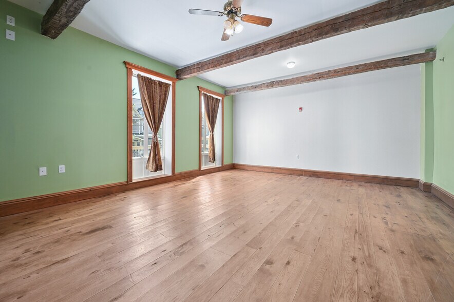 More Photos Of 56 Main St, Stamford Hotel For Sale