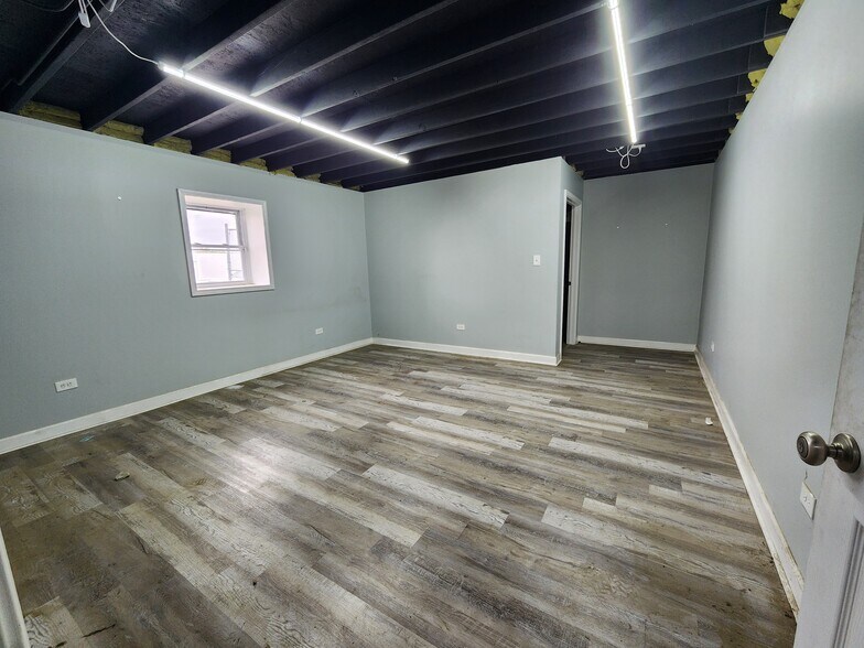 More Photos Of 9100 Louisiana St, Merrillville Warehouse For Lease