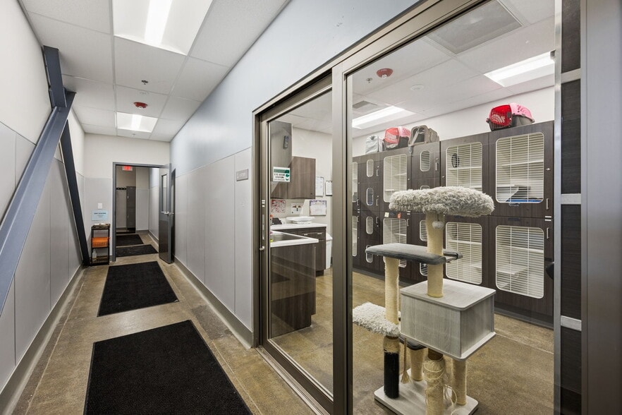 More Photos Of , Sumner General Retail For Sale