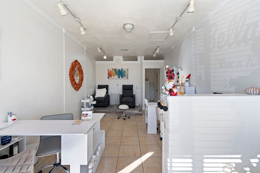 More Photos Of 599 Sherwood Ave, Satellite Beach General Retail For Lease