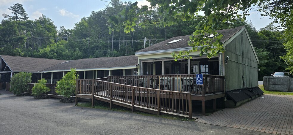 More Photos Of 150 Shore Dr, Bristol Restaurant For Sale