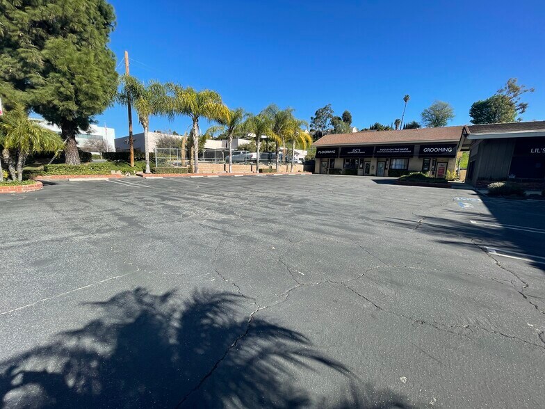 More Photos Of 560-588 N Diamond Bar Blvd, Diamond Bar Storefront Retail Office For Lease