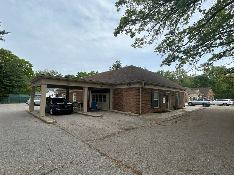 More Photos Of 614 Wooster Pike, Terrace Park Storefront Retail Office For Lease